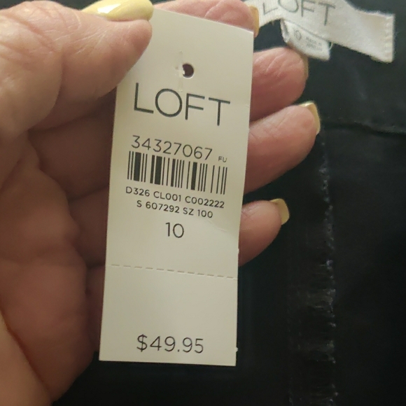 LOFT Black Monroe Shorts with Classic Design NWT - Picture 4 of 5